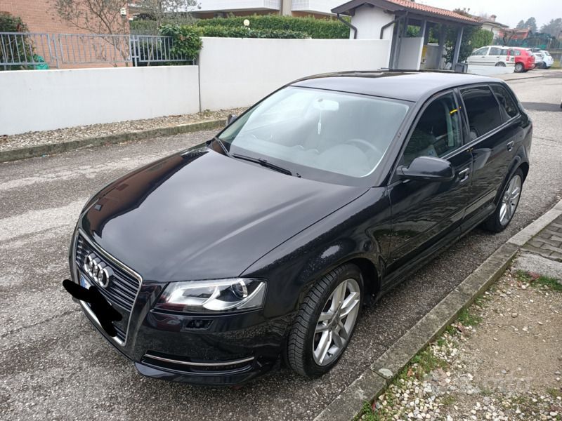 Nero Usata 2011 Audi A3 Young Tre volumi | 5900 € - Immagine 1/4