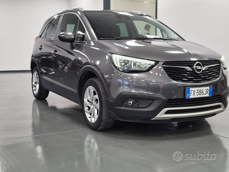 Usata Opel Crossland X 102 CV (75 kW) 2019 Grigio SUV