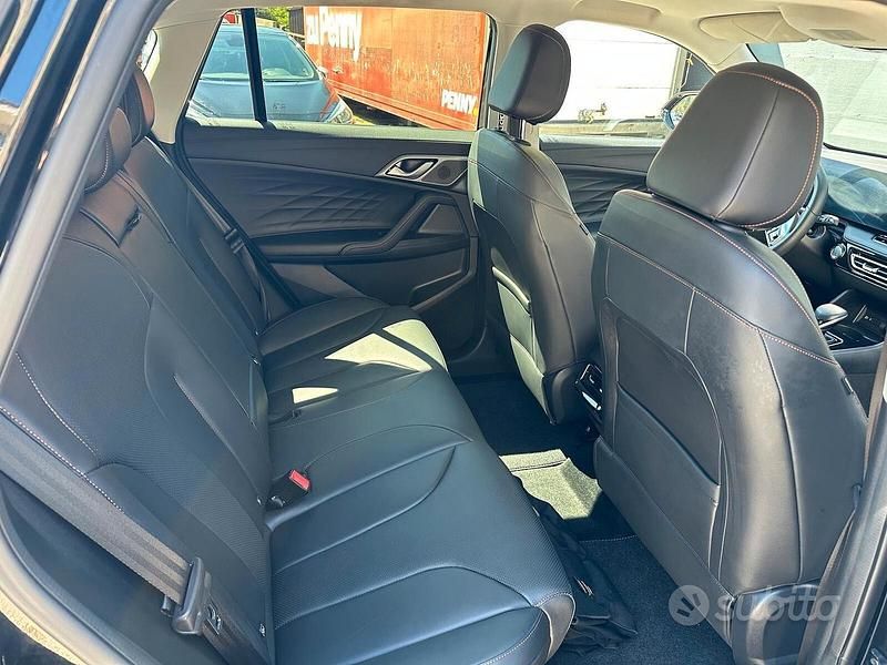 Usata MG HS Luxury 170 CV (125 kW) 2024 Nero SUV