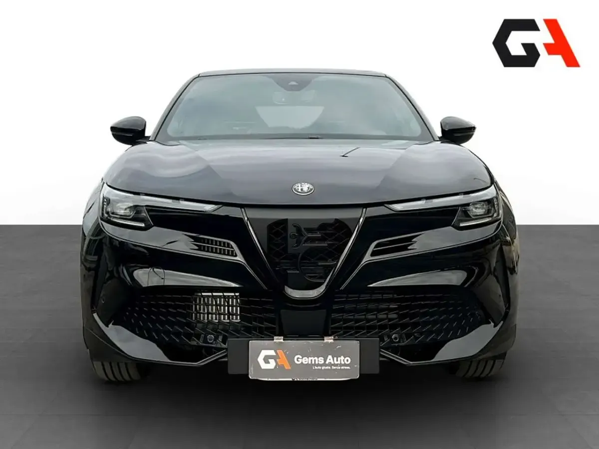 Nuova Alfa Romeo GT Junior Edizione Speciale 145 CV (106 kW) 2025 Nero SUV