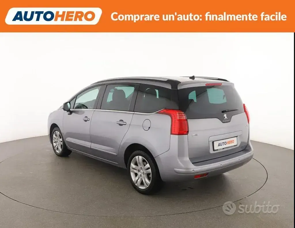 Usata Peugeot 5008 120 CV (88 kW) 2015 Bluazzurro Monovolume