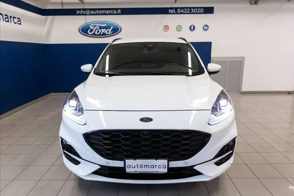 Usata Ford Kuga ST-Line 120 CV (88 kW) 2022 Bianco SUV