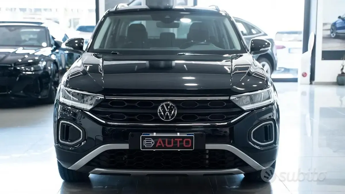 Usata VW T-Roc Sport 150 CV (110 kW) 2023 Nero SUV
