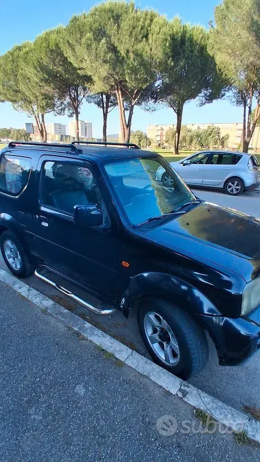 Usata Suzuki Jimny 86 CV (63 kW) 2006 Nero SUV