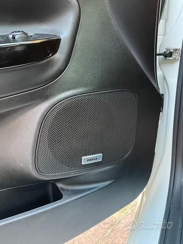 Usata Alfa Romeo Giulietta 140 CV (102 kW) 2012 Bianco Utilitaria