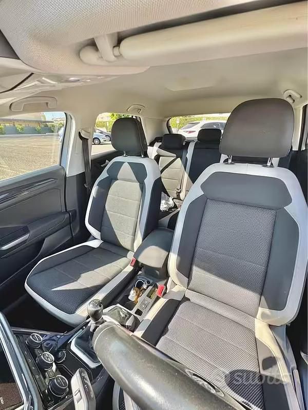 Usata VW T-Roc Advance 116 CV (85 kW) 2018 Bianco SUV