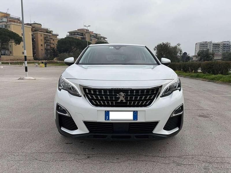 Usata Peugeot 3008 Business-Line 131 CV (96 kW) 2019 Bianco SUV