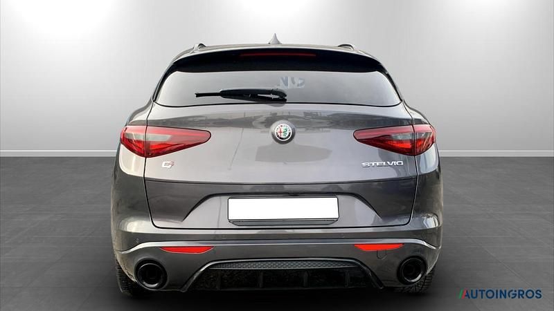 Usata Alfa Romeo Stelvio Veloce 209 CV (153 kW) 2022 Grigio SUV