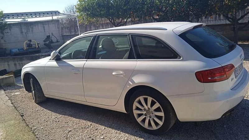 Usata Audi A4 Advanced 143 CV (105 kW) 2012 Bianco Station wagon