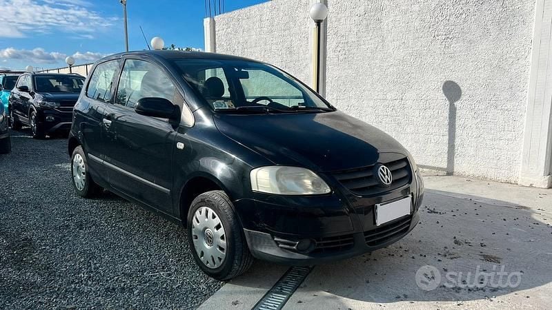 Nero Usata 2008 VW Fox Due volumi | 1500 € (Buon prezzo) - Immagine 1/4
