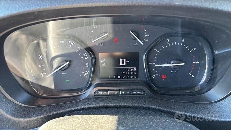 Occasion Citroën Jumpy 120 ch (88 kW) 2022 Blanc Monospace