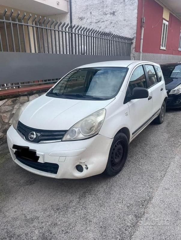 Usata Nissan Note 68 CV (50 kW) 2012 Bianco Utilitaria