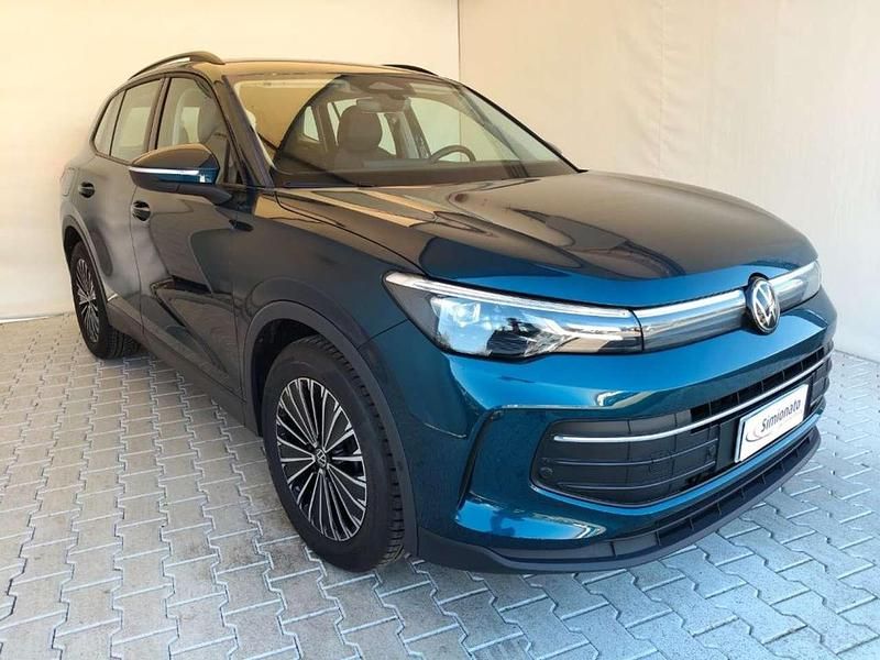 Begagnad VW Tiguan Life 150 HK (110 kW) 2025 Blå SUV