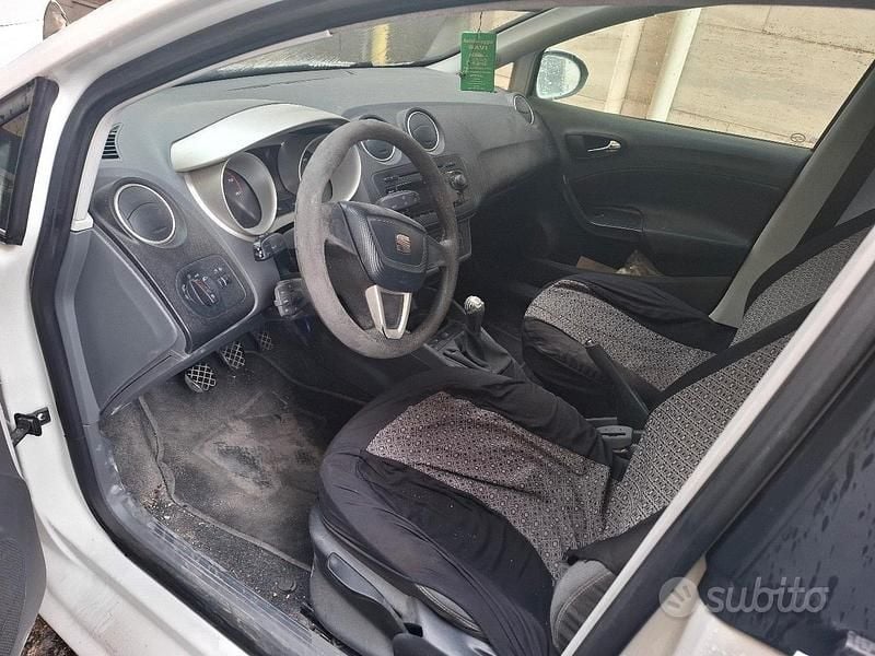 Usata 2009 Seat Ibiza Tre volumi | 1500 € (Super prezzo) - Immagine 1/3