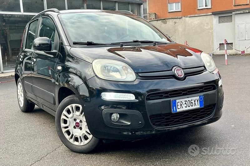 Nero Usata 2013 Fiat Panda Classica Tre volumi | 4800 € (Ottimo prezzo) - Immagine 1/4