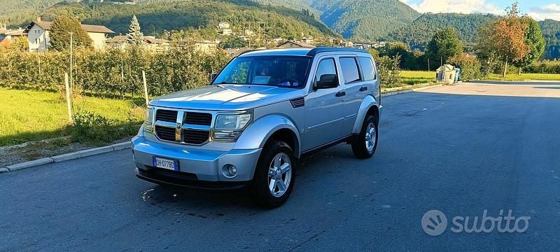 Grigio Usata 2008 Dodge Nitro SUV | 4999 € (Ottimo prezzo) - Immagine 1/4