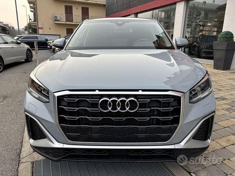 Usata Audi Q2 S-Line 150 CV (110 kW) 2024 Grigio SUV