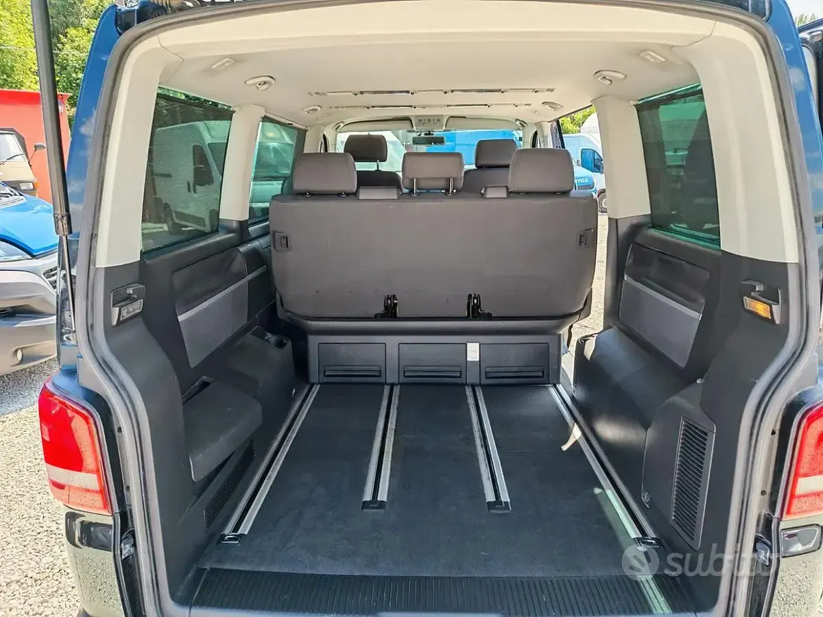 Usata VW Multivan 180 CV (132 kW) 2010 Monovolume