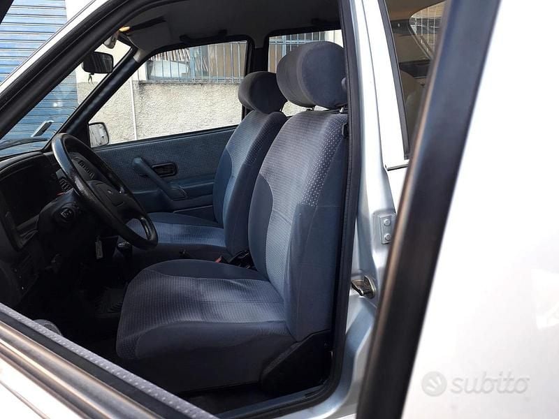 Usata Ford Orion Ghia 1988 Grigio Berlina