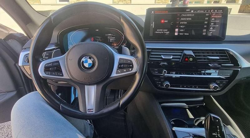 Usata BMW 530 Luxury Line 249 CV (183 kW) 2023 Grigio Station wagon