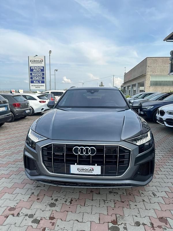 Usata Audi Q8 Comfort 285 CV (209 kW) 2018 Grigio SUV