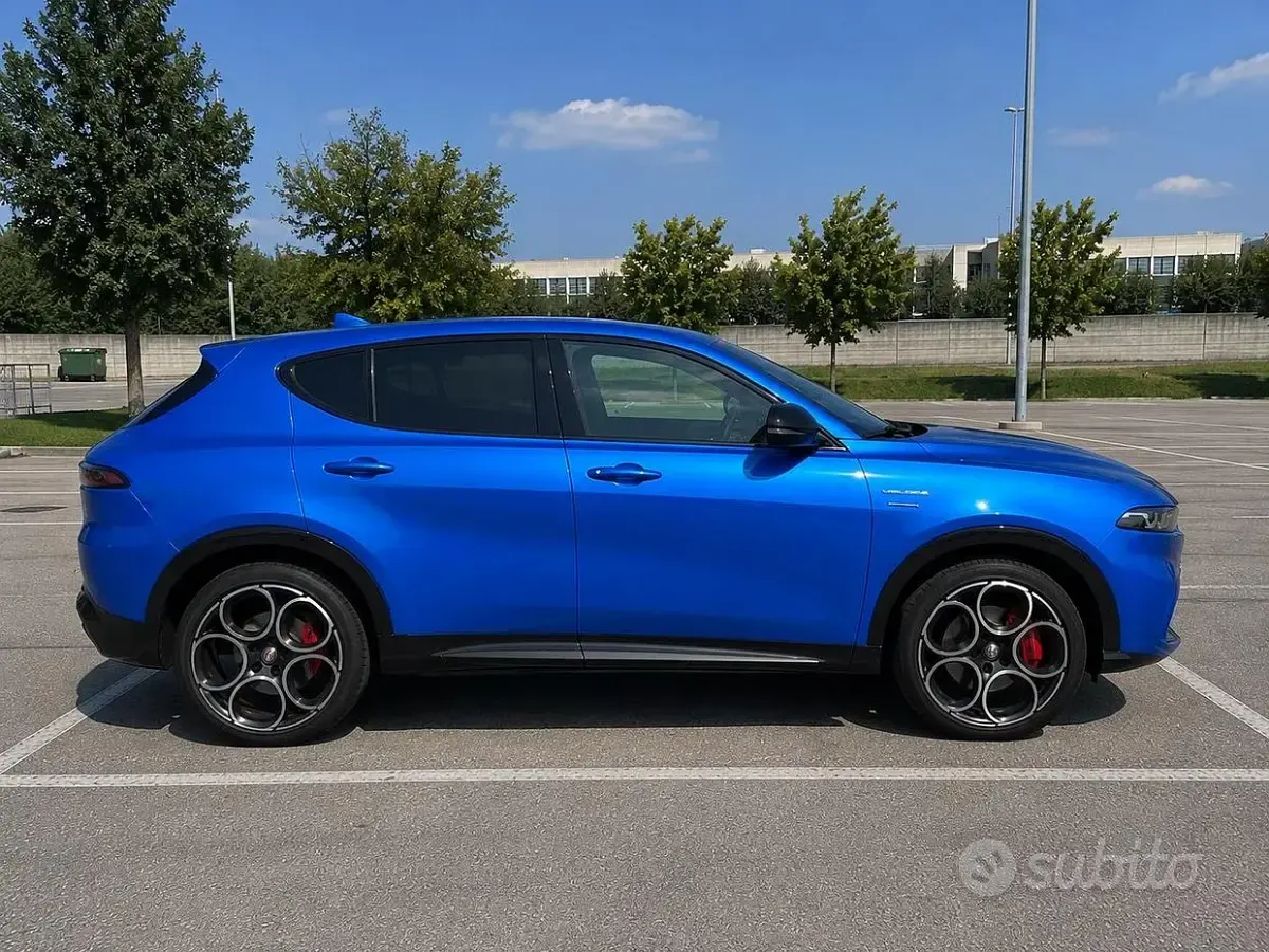Usata Alfa Romeo Tonale 130 CV (95 kW) 2025 Bluazzurro SUV