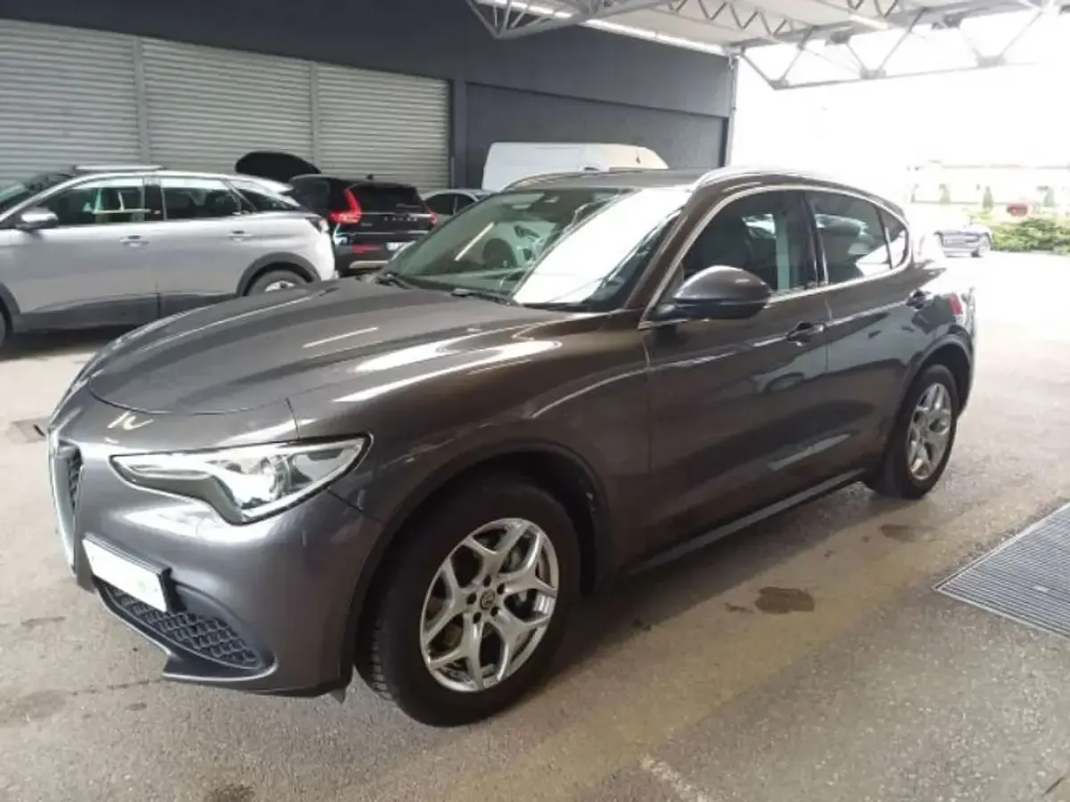 Usata Alfa Romeo Stelvio Business 190 CV (139 kW) 2020 Grigio SUV