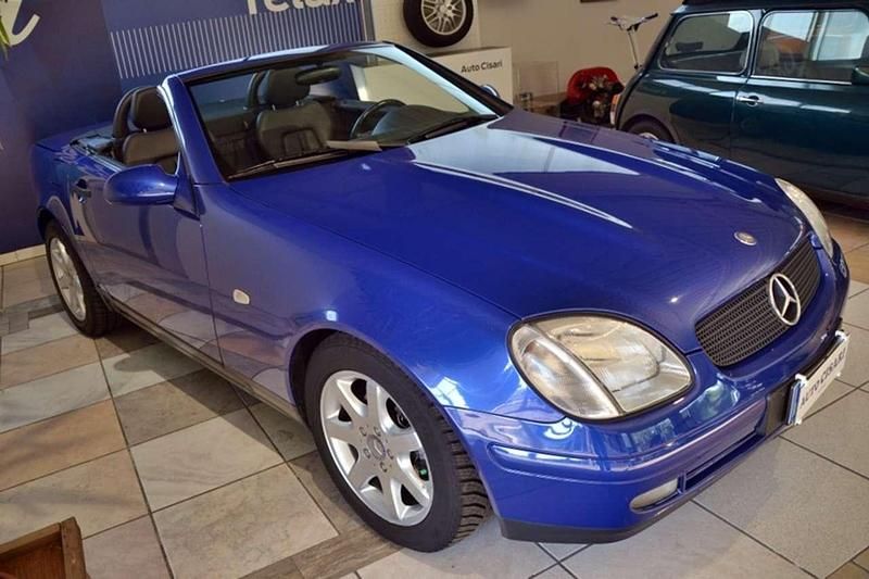 Usata Mercedes SLK200 136 CV (100 kW) 1999 Blu/azzurro Cabrio