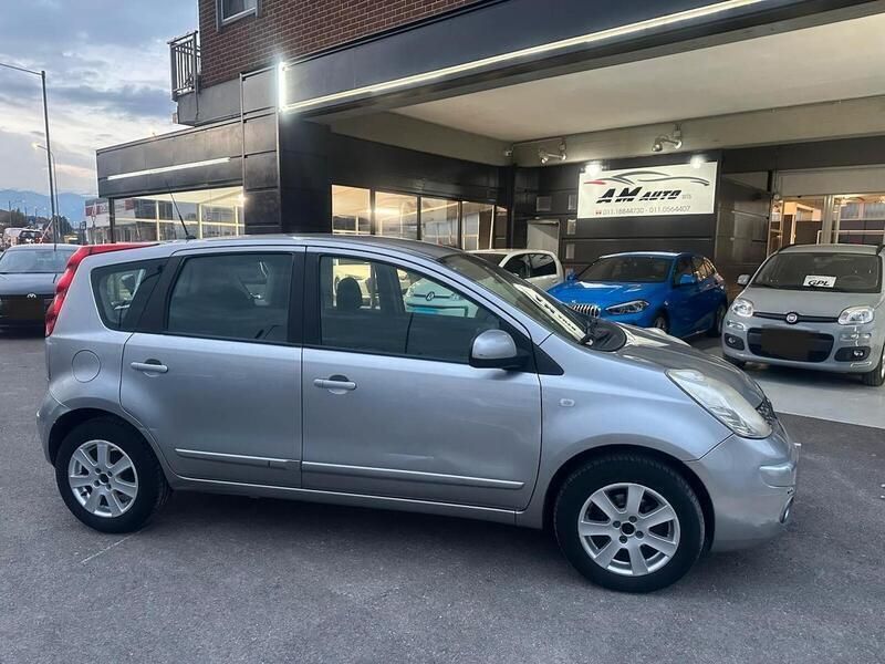 Usata Nissan Note Acenta 88 CV (64 kW) 2008 Grigio metallizzato Monovolume