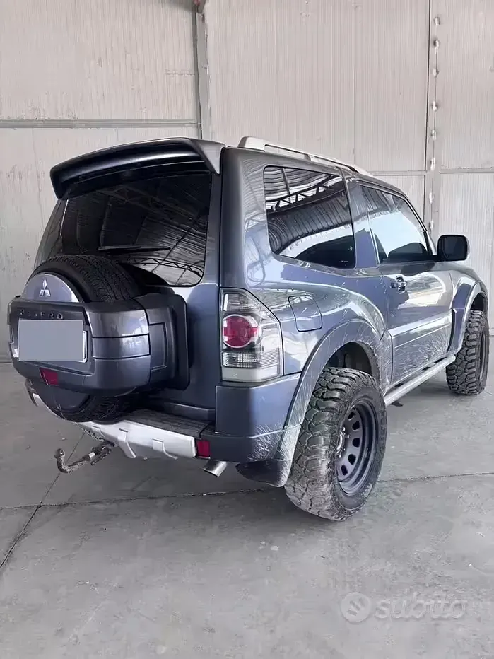 Usata Mitsubishi Pajero 170 CV (125 kW) 2007 SUV