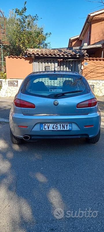 Usata Alfa Romeo 147 Exclusive 2005 Grigio Utilitaria