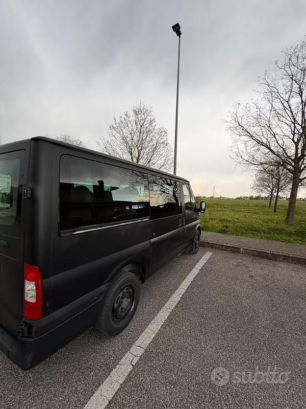 Usata Ford Transit 86 CV (63 kW) 2007 Nero Monovolume