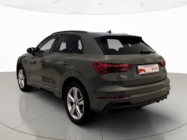 Usata Audi Q3 S-Line 150 CV (110 kW) 2025 Grigio chronos metallizzato SUV