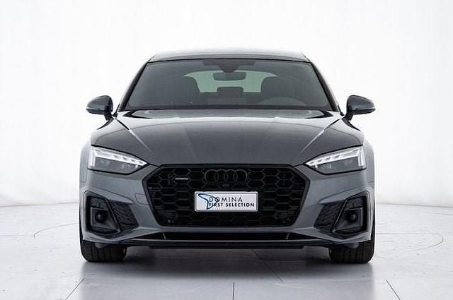 Usata Audi A5 Sportback S-Line 204 CV (150 kW) 2022 Grigio daytona perla Utilitaria