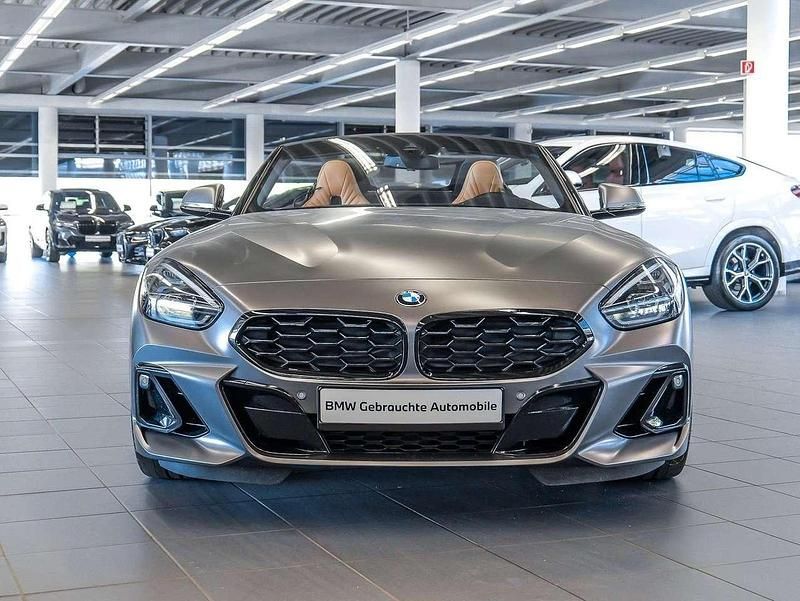 Begagnad BMW Z4 M Sport 258 HK (189 kW) 2024 Grå Halvkombi
