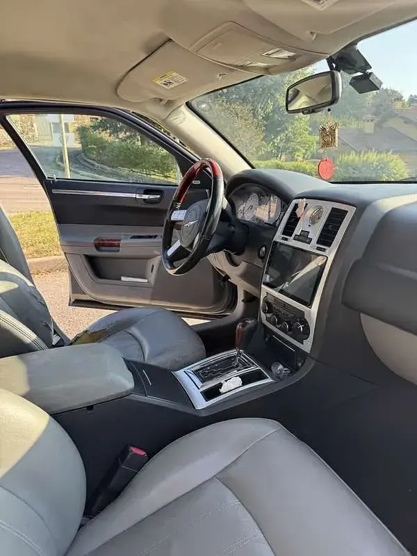 Usata Chrysler 300C Touring 218 CV (160 kW) 2006 Grigio Station wagon