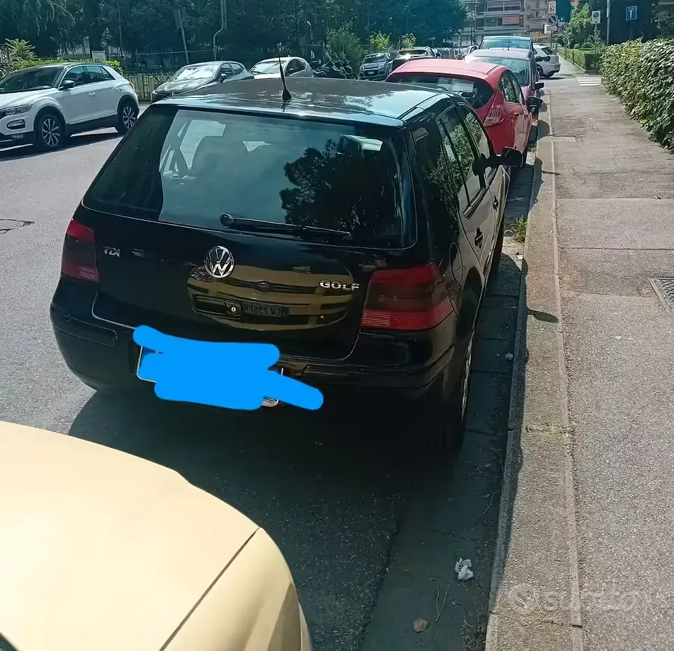 Usata VW Golf IV 90 CV (66 kW) 2003 Nero Berlina