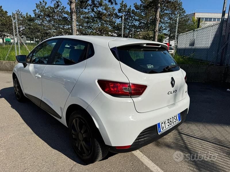 Usata Renault Clio IV 90 CV (66 kW) 2016 Bianco pastello Berlina