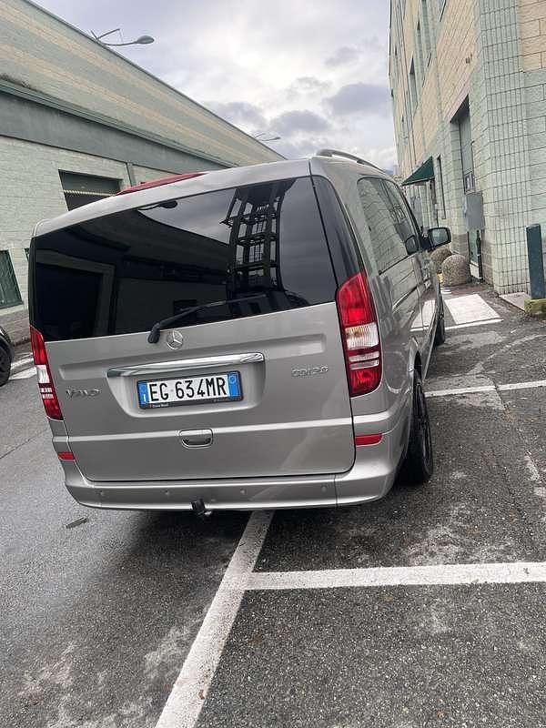 Usata Mercedes Viano 163 CV (119 kW) 2011 Monovolume