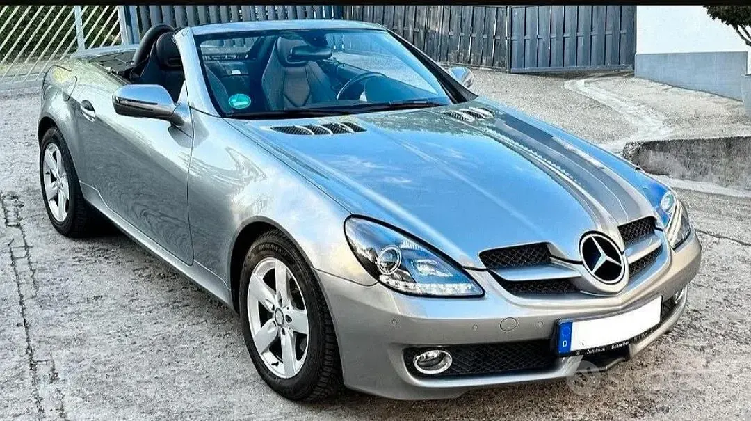 Usata Mercedes SLK200 184 CV (135 kW) 2010 Grigio Cabrio