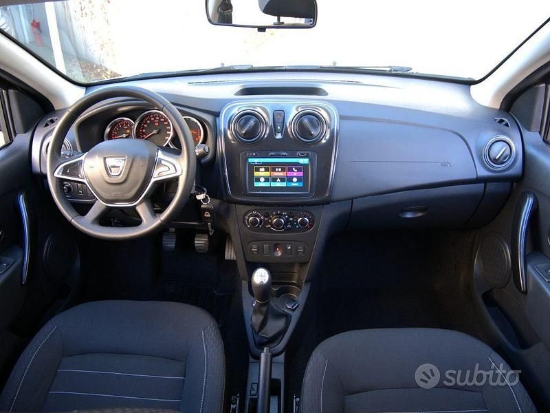Usata Dacia Sandero Comfort 101 CV (74 kW) 2020 Bianco Berlina