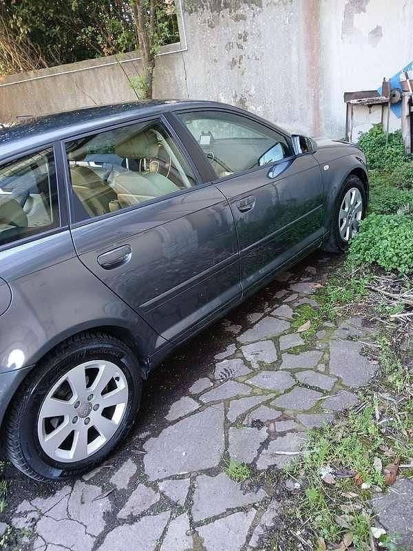 Usata Audi A3 Ambiente 140 CV (102 kW) 2005 Grigio Utilitaria