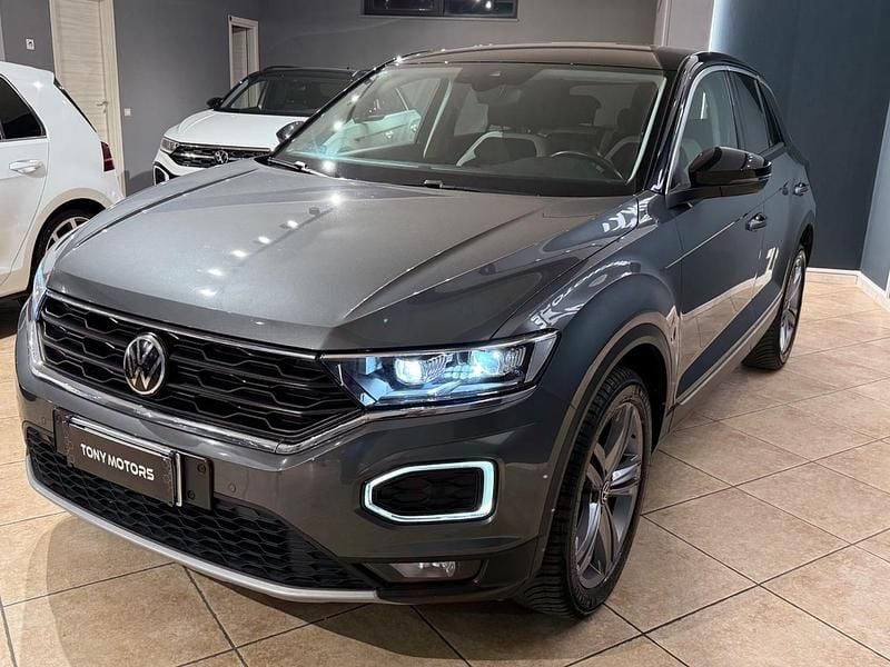 Usata VW T-Roc R-line 150 CV (110 kW) 2022 Bianco SUV
