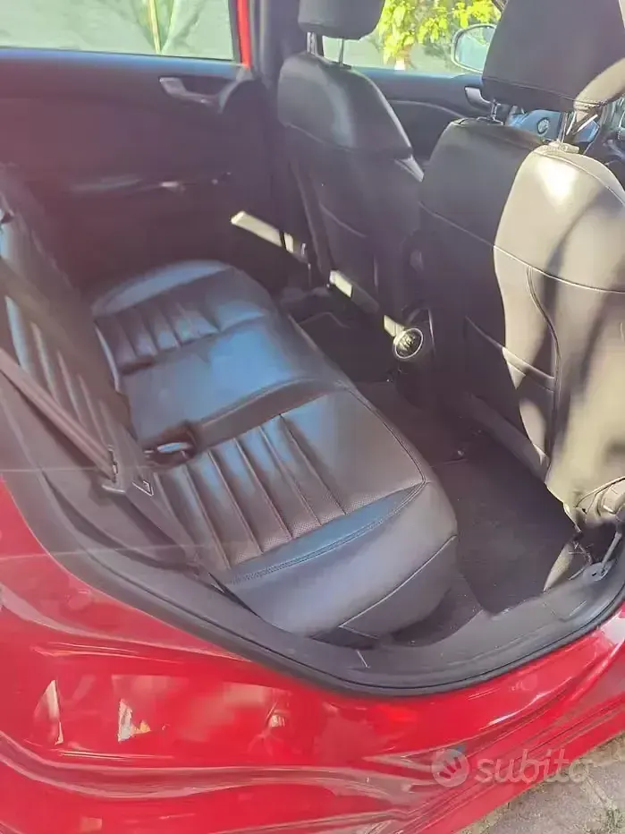Usata Alfa Romeo Giulietta 170 CV (125 kW) 2011 Rosso Utilitaria