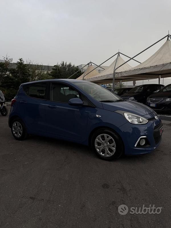 Begagnad Hyundai i10 69 HK (50 kW) 2014 Blå Halvkombi