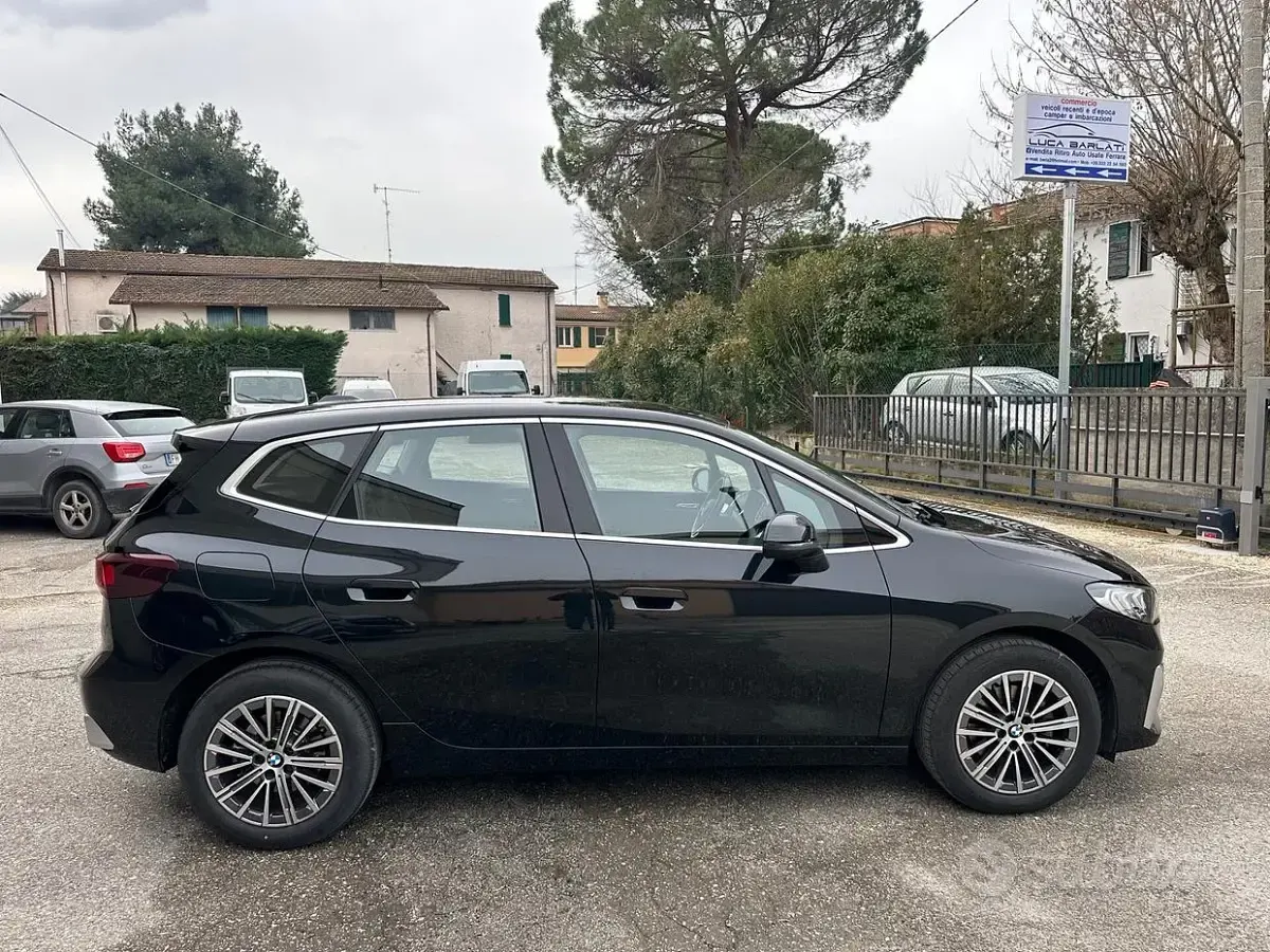 Usado BMW 218 Efficient Dynamics 150 CV (110 kW) 2024 Negro Familiar