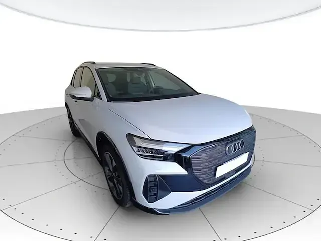 Usata Audi Q4 e-tron Advanced 150 kW (204 CV) 2023 Bianco SUV
