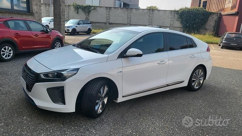 Usata Hyundai Ioniq Comfort 105 CV (77 kW) 2018 Bianco Utilitaria