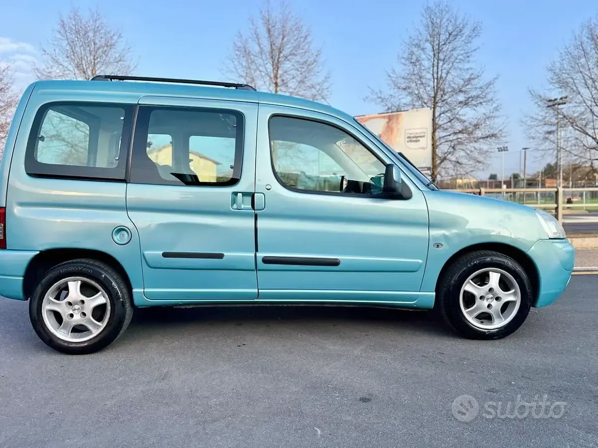 Usata Citroën Berlingo Seduction 90 CV (66 kW) 2006 Bluazzurro Monovolume