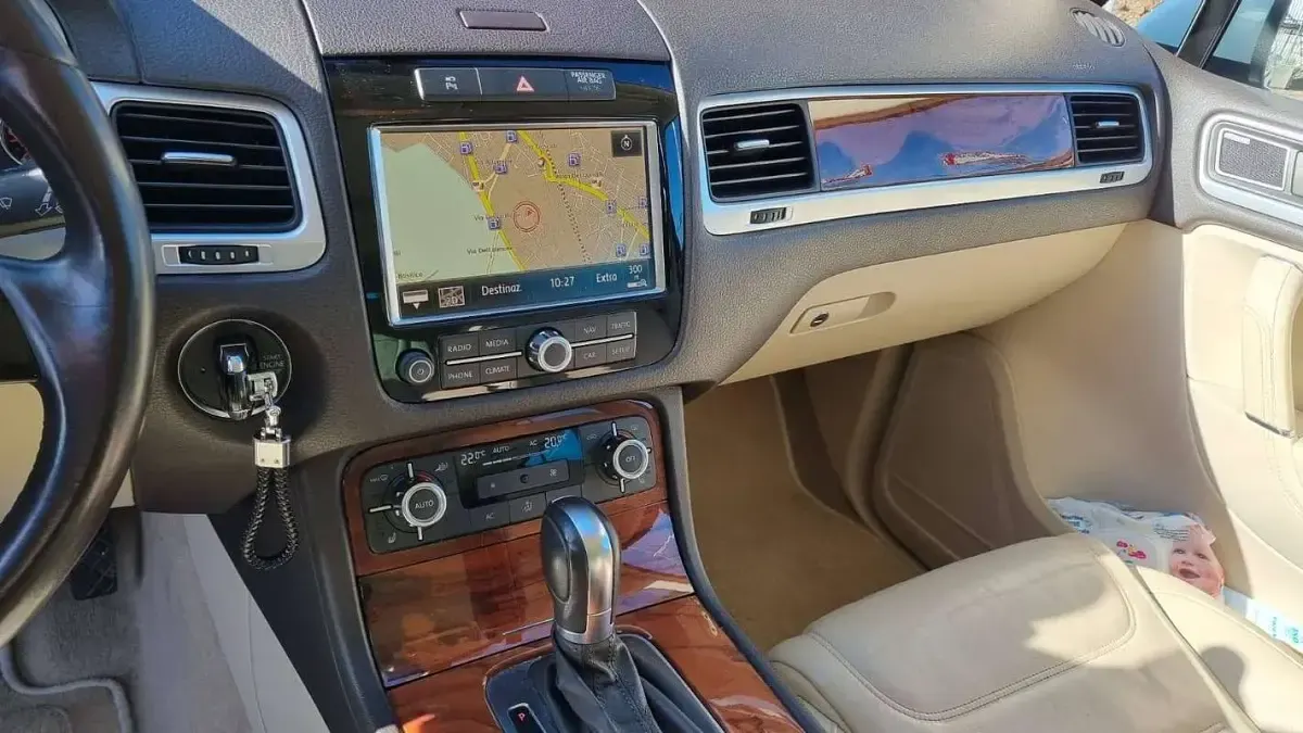 Usata VW Touareg 239 CV (175 kW) 2011 Bianco SUV